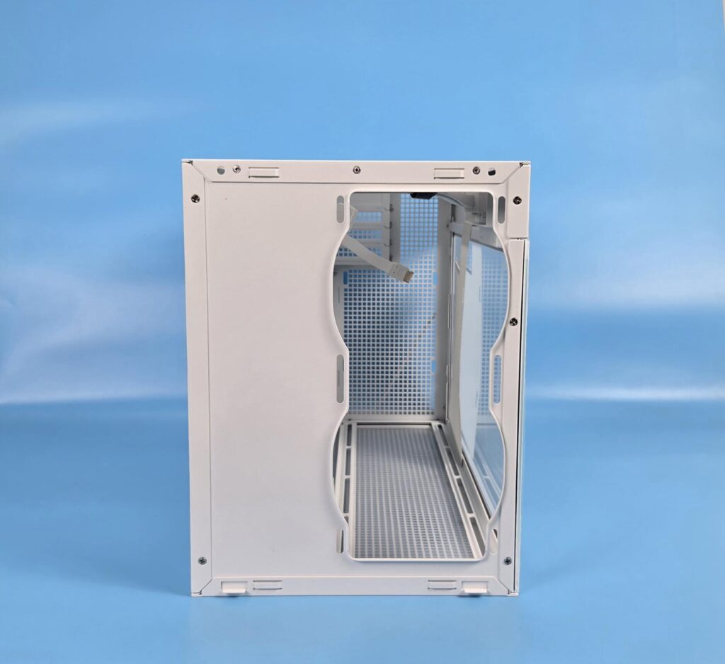 DeepCool CH270 Digital White Review 34 DeepCool CH270 Digital WH Top Panel 2