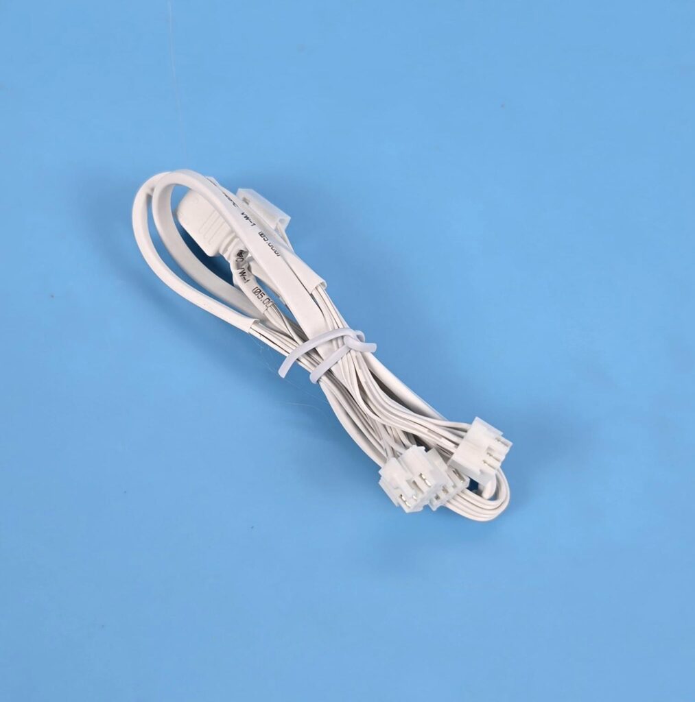 DeepCool LM360 WH Liquid Cooler Review: A True Value King 24 DeepCool LM360 White Cable 1