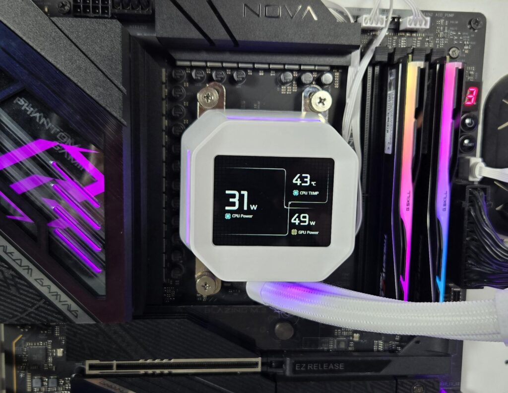 DeepCool LM360 WH Liquid Cooler Review: A True Value King 37 DeepCool LM360 White Display 5