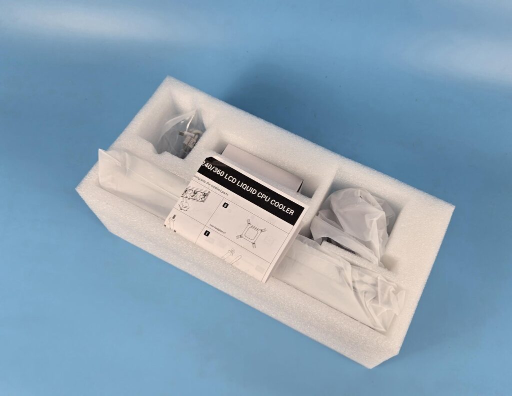 Gamemax Glacier 360 LCD AIO White Review: A Performance Beast 4 Gamemax Glacier 360 White Packing Box 2