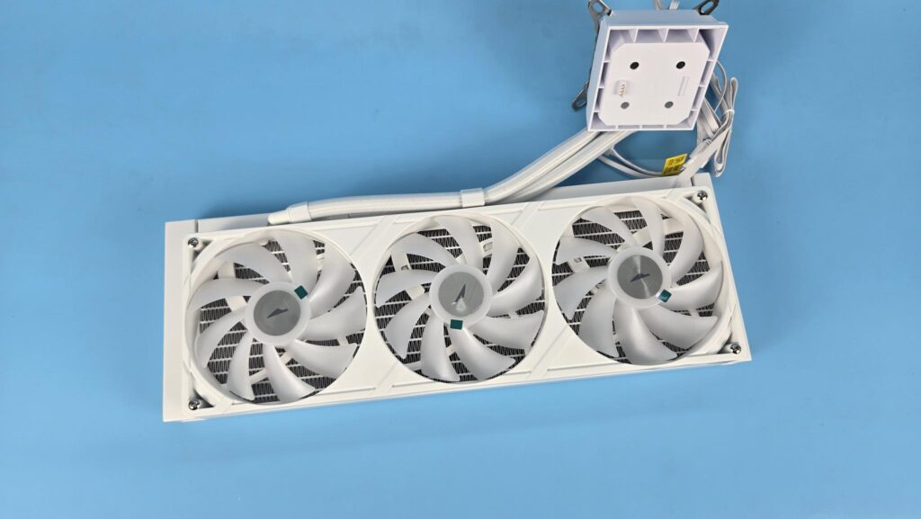 Gamemax Glacier 360 LCD AIO White Review: A Performance Beast 5 Gamemax Glacier 360 White Radiator 1