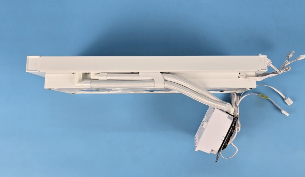 Gamemax Glacier 360 LCD AIO White Review: A Performance Beast 9 Gamemax Glacier 360 White Radiator 5