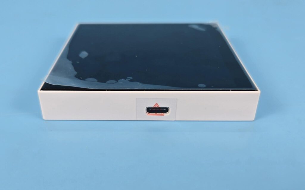 Gamemax Glacier 360 LCD AIO White Review: A Performance Beast 13 Gamemax Glacier 360 White Screen 3