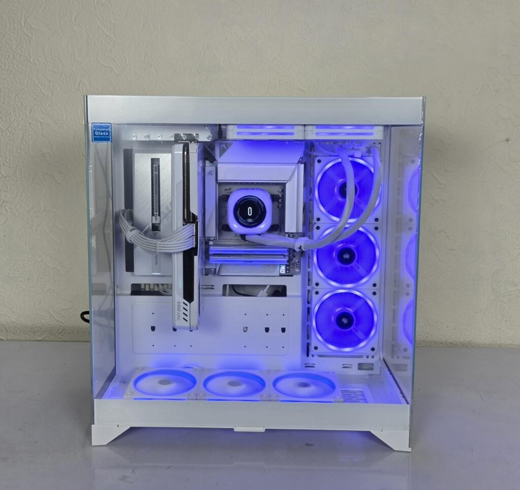 Thermaltake CTE E550 TG Snow Edition Review 61 Thermaltake CTE E550 TG Snow RGB 4