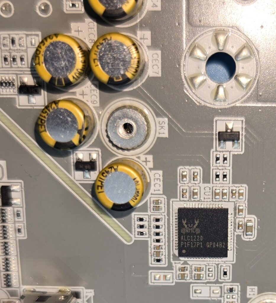 GIGABYTE X870 AORUS STEALTH ICE Review 39 X870 AORUS Stealth ICE Audio Solution