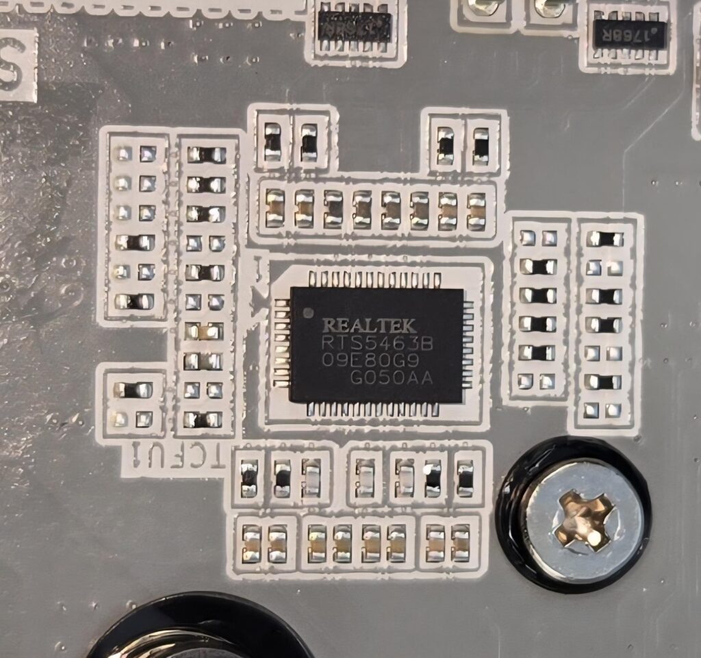 GIGABYTE X870 AORUS STEALTH ICE Review 35 X870 AORUS Stealth ICE Chips RTS5463
