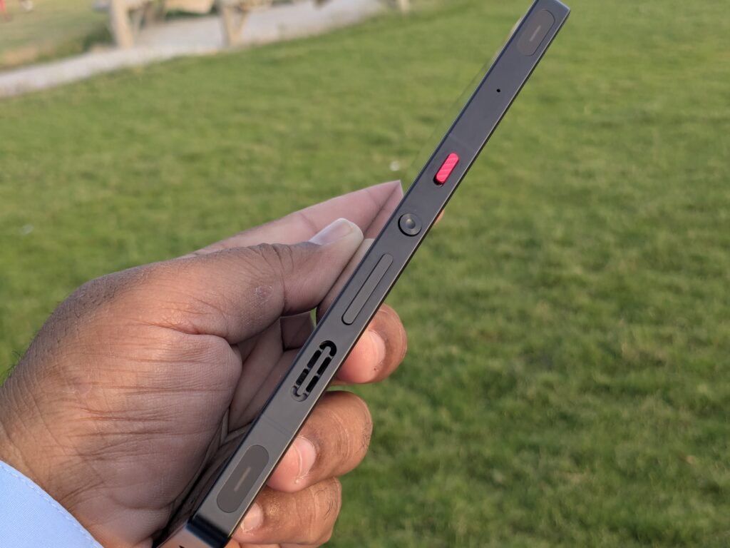 REDMAGIC 10S Pro review: The ultimate gaming beast of 2025 10 ZTE nubia Redmagic 10s Pro - Right side of the phone