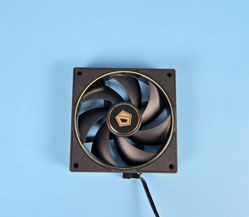 ID Cooling DX360 GDL Review 21 ID Cooling DX360 GDL Fan 1