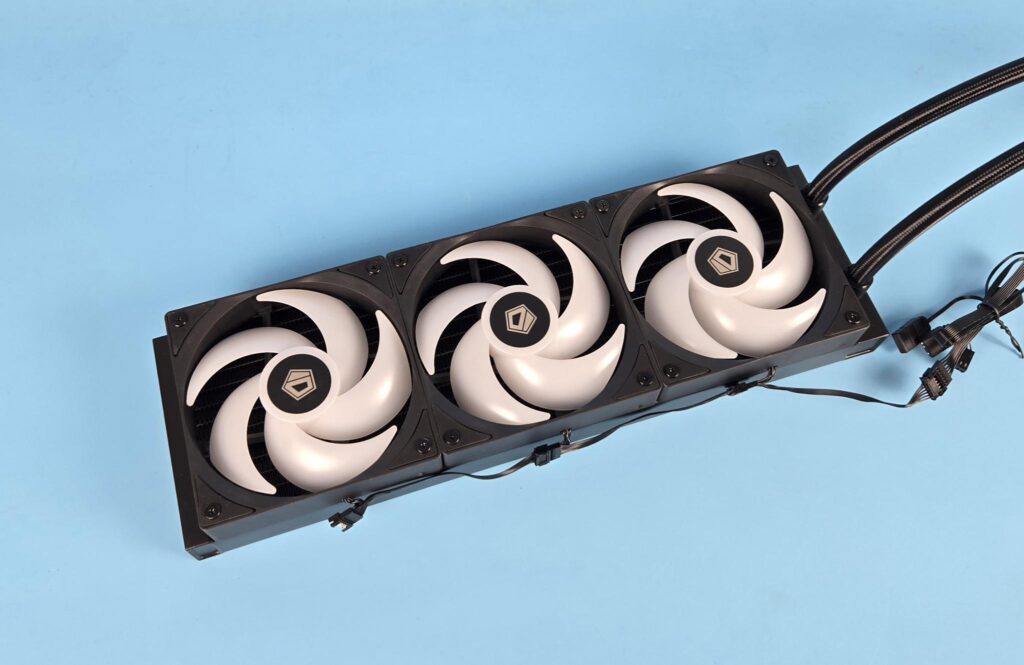 ID Cooling FX360 LCD Review 3 ID Cooling FX360 LCD Radiator 1