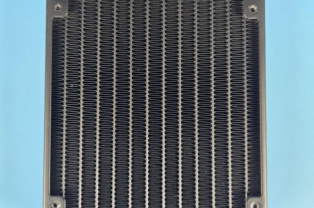 ID Cooling FX360 LCD Review 5 ID Cooling FX360 LCD Radiator 3