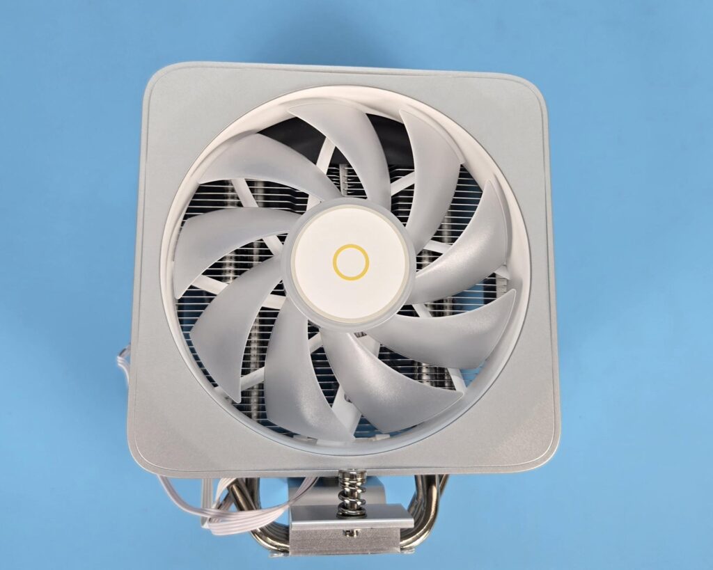 Ocypus Delta A40EX White Digital - Perfect Budget Cooler 7 Ocypus Delta A40 EX WH Digital Front View 2
