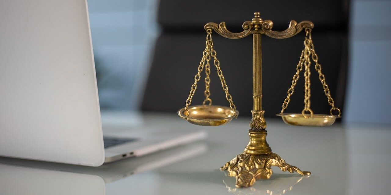How Technology Supports the Modern Justice System