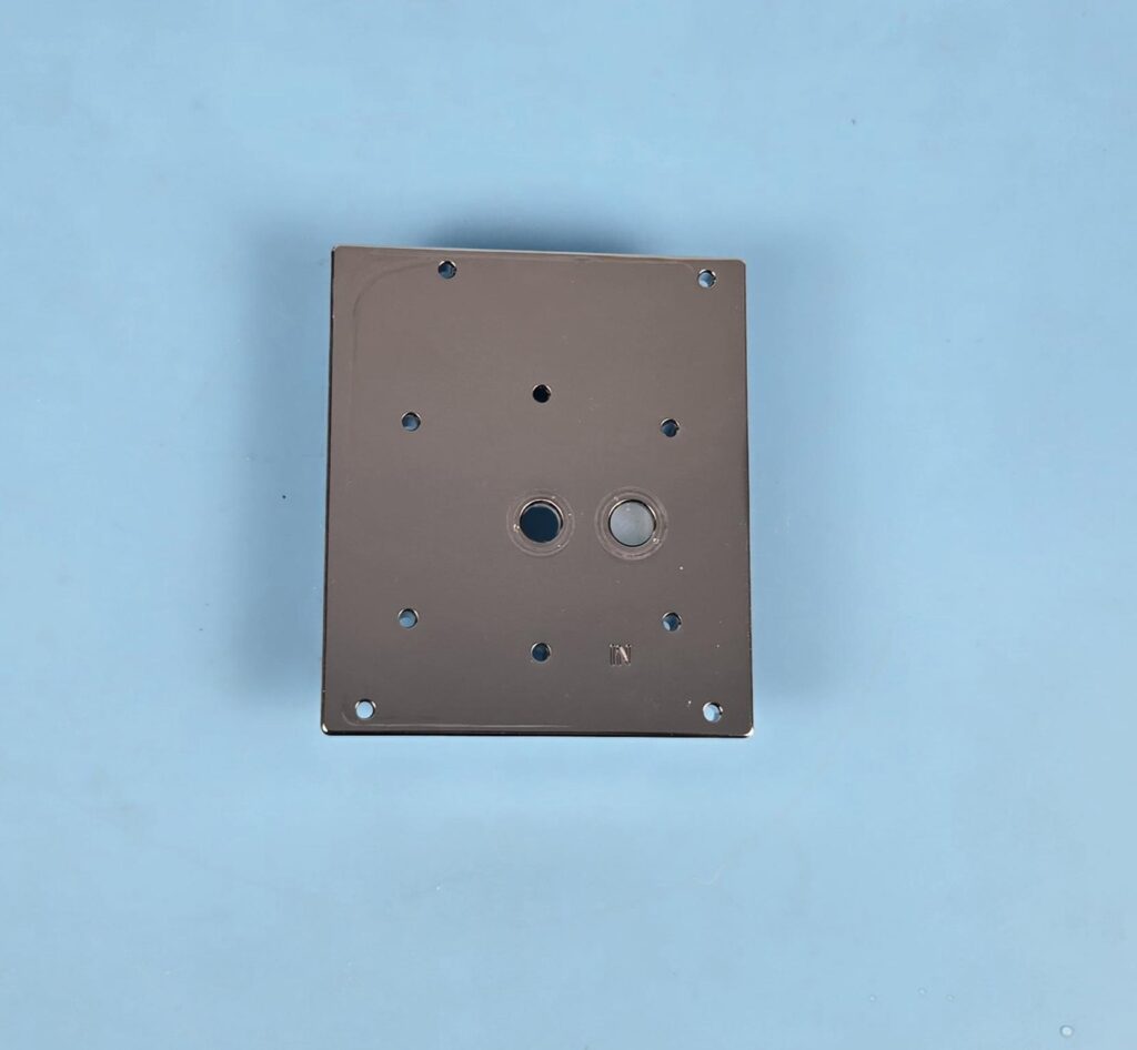 Alphacool Apex 1 AM5 CPU Water Block: A Must Have for AM5 Platform 23 Alphacool Apex 1 CPU Water Block for AM5 Block Inside 11