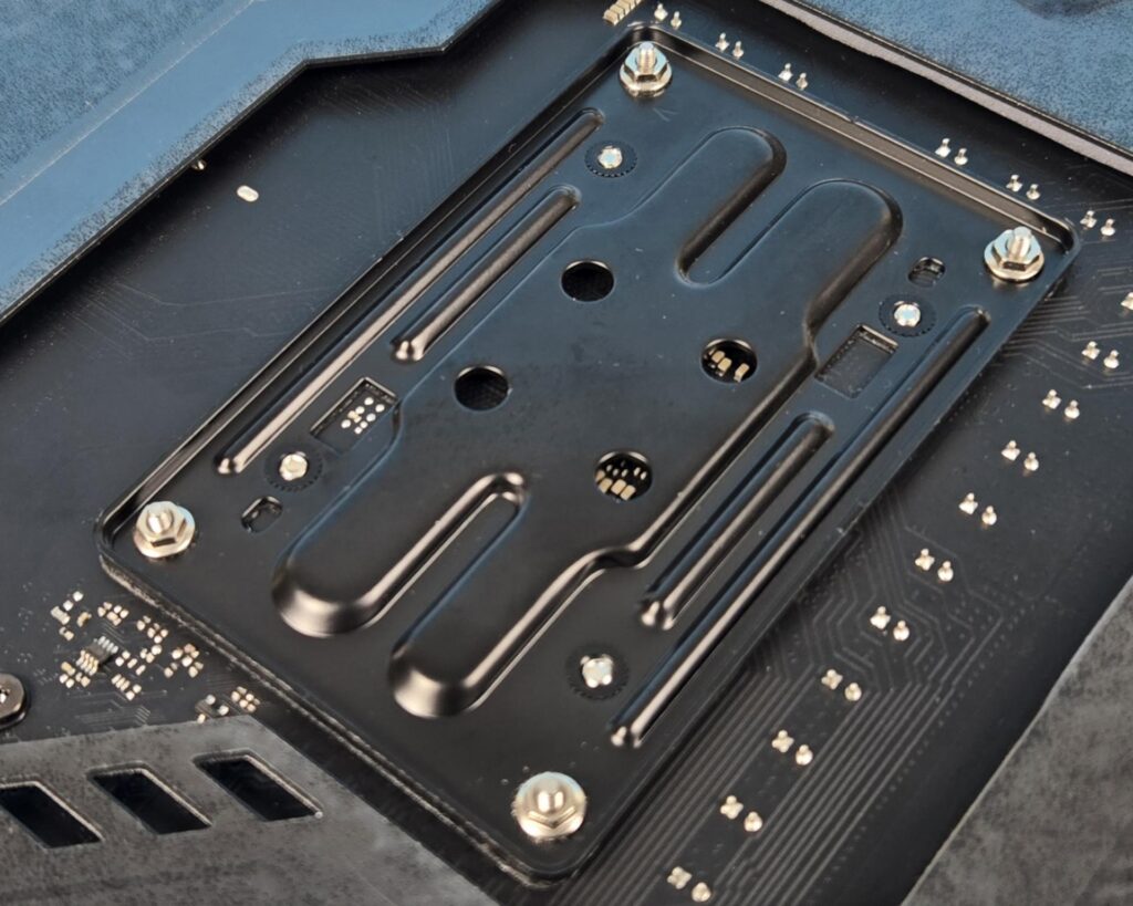 Alphacool Apex 1 AM5 CPU Water Block: A Must Have for AM5 Platform 25 Alphacool Apex 1 CPU Water Block for AM5 Installation 1
