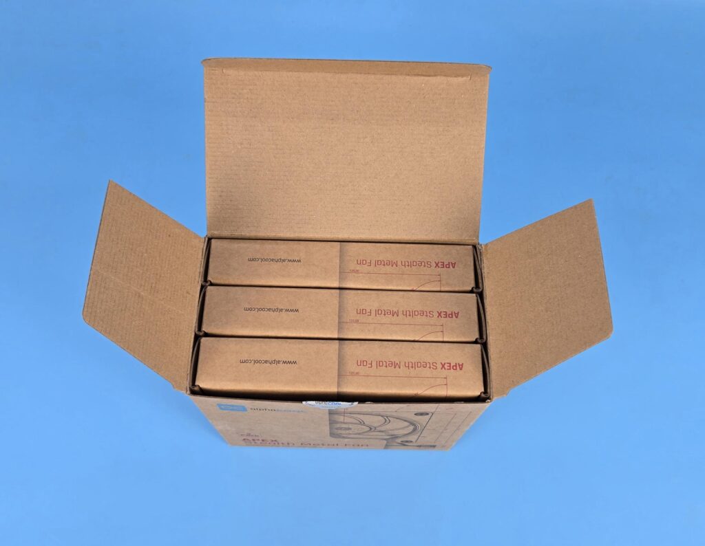 Alphacool Apex Stealth Metal Aurora 2600 - Chrome Fans Review 4 Alphacool Apex Stealth Metal Fan Packing Box 2