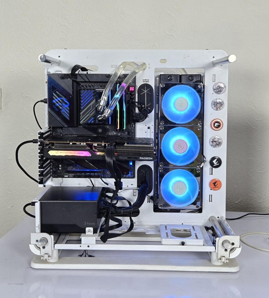 Alphacool Apex Stealth Metal Aurora 2600 - Chrome Fans Review 23 Alphacool Apex Stealth Metal Fan RGB 2