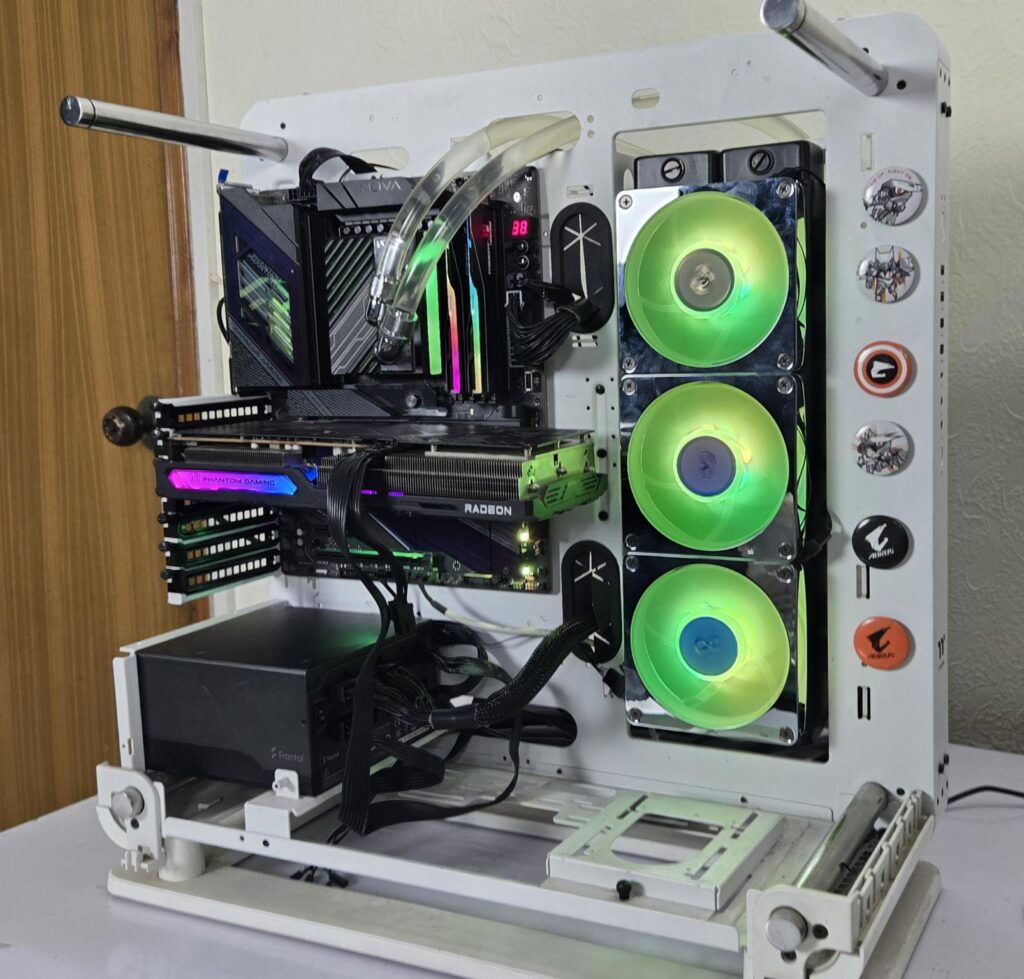 Alphacool Apex Stealth Metal Aurora 2600 - Chrome Fans Review 24 Alphacool Apex Stealth Metal Fan RGB 3
