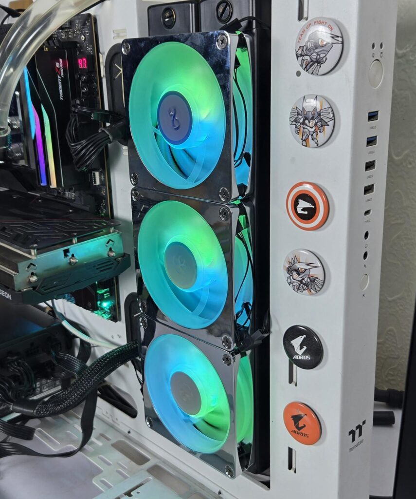 Alphacool Apex Stealth Metal Aurora 2600 - Chrome Fans Review 28 Alphacool Apex Stealth Metal Fan RGB 7