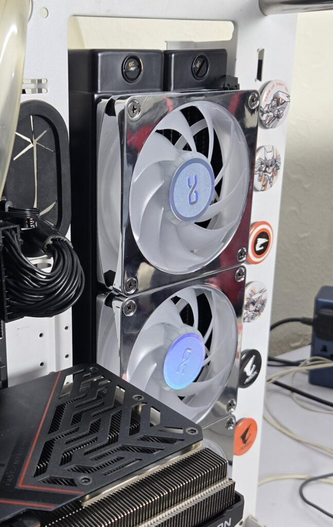 Alphacool Apex Stealth Metal Aurora 2600 - Chrome Fans Review 32 Alphacool Apex Stealth Metal Fan Test Build 3