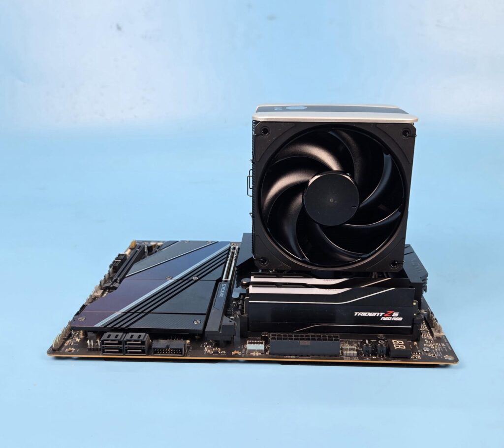 Cooler Master V4 Alpha 3DHP Black Cooler Review: Best Value Cooler 33 Cooler Master V4 Alpha 3DHP Black Clearance RAM 3