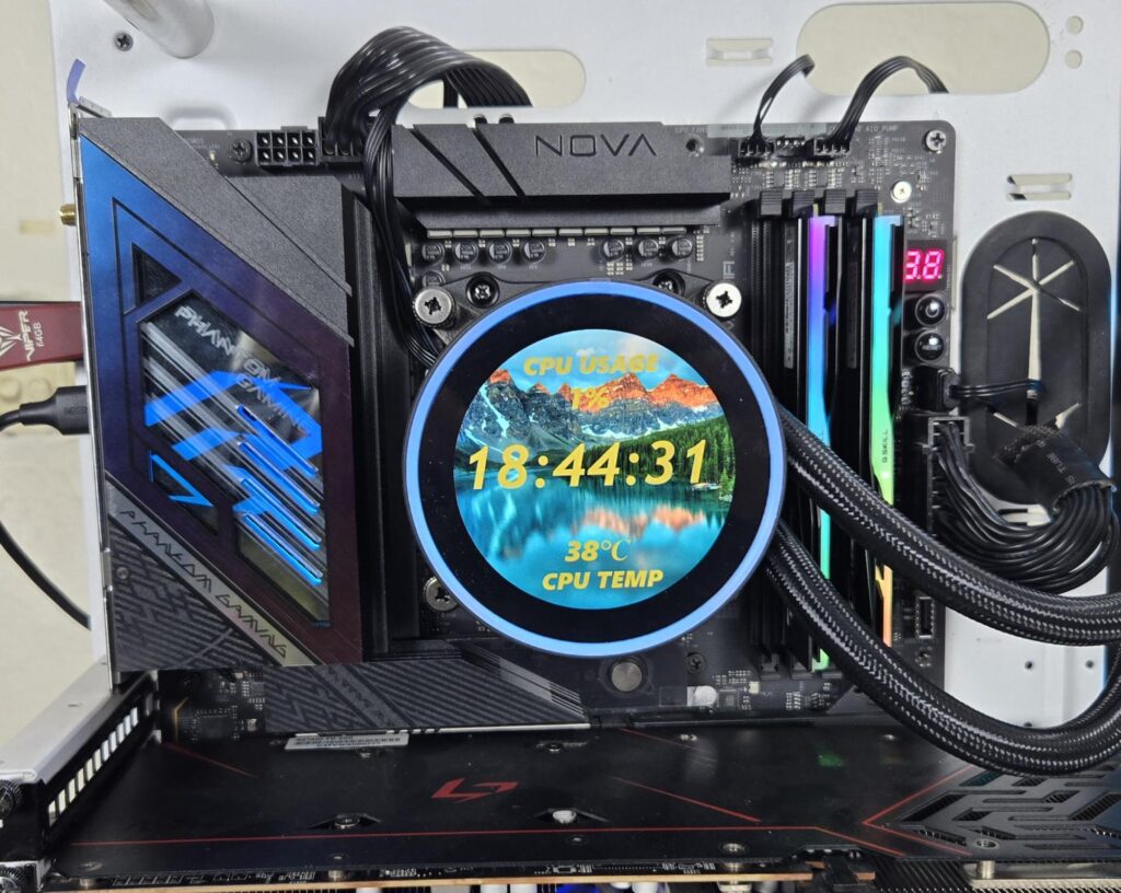 Cryorig Cryo360 Display 3