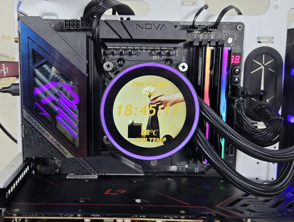 Cryorig Cryo360 Display 4