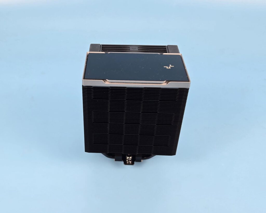 DeepCool AK700 Digital NYX: High-Performance in Small Form 29 DeepCool AK700 Digital NYX Assembled 4