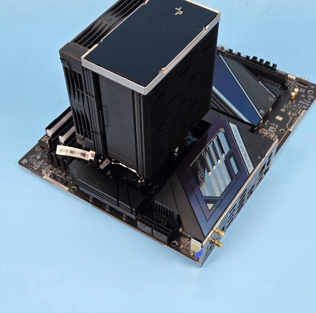 DeepCool AK700 Digital NYX: High-Performance in Small Form 34 DeepCool AK700 Digital NYX Clearance Motherboard