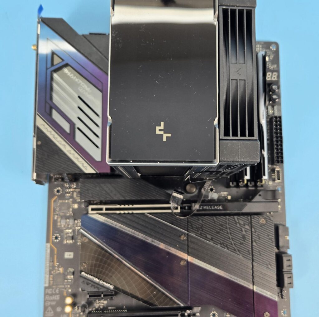 DeepCool AK700 Digital NYX: High-Performance in Small Form 33 DeepCool AK700 Digital NYX Clearance PCIe