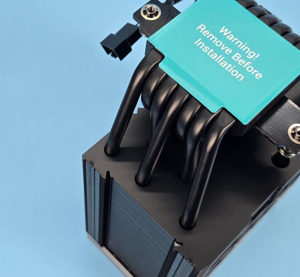DeepCool AK700 Digital NYX: High-Performance in Small Form 18 DeepCool AK700 Digital NYX Heat Pipes
