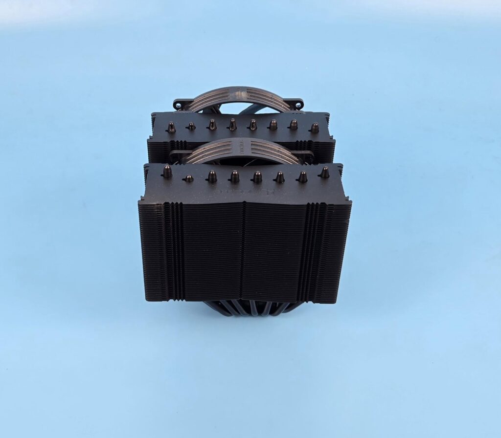 Noctua NH-D15 G2 chromax.black Review 19 Noctua NH D15 G2 chromax.black Assembled 2