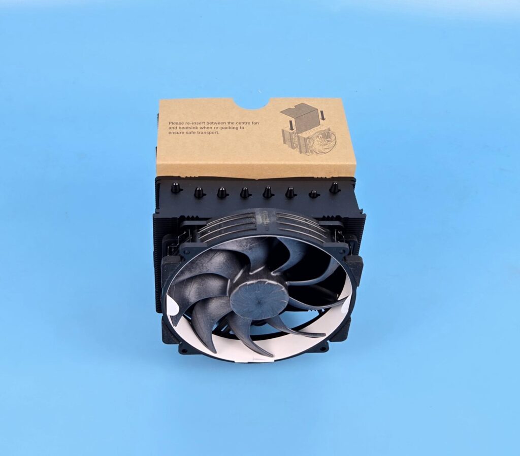 Noctua NH-D15 G2 chromax.black Review 6 Noctua NH D15 G2 chromax.black Cooler Out 1