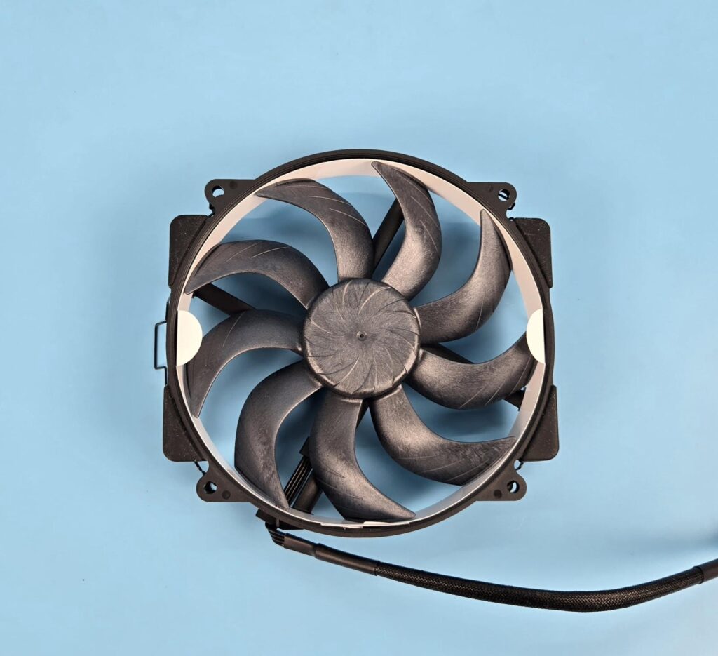 Noctua NH-D15 G2 chromax.black Review 22 Noctua NH D15 G2 chromax.black Fan 1