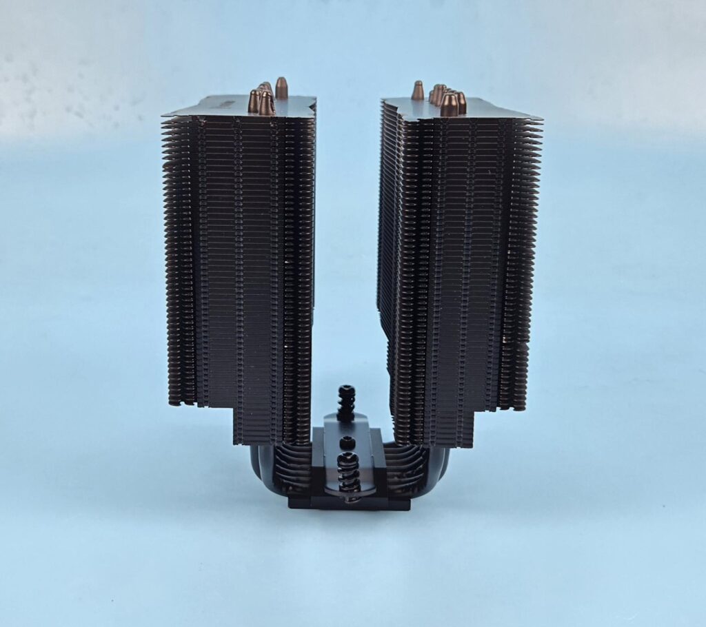 Noctua NH-D15 G2 chromax.black Review 13 Noctua NH D15 G2 chromax.black Side View 1