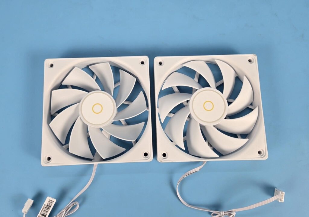 Ocypus Delta A62EX White Digital Review 20 Ocypus A62 EX WH Digital Fans 1