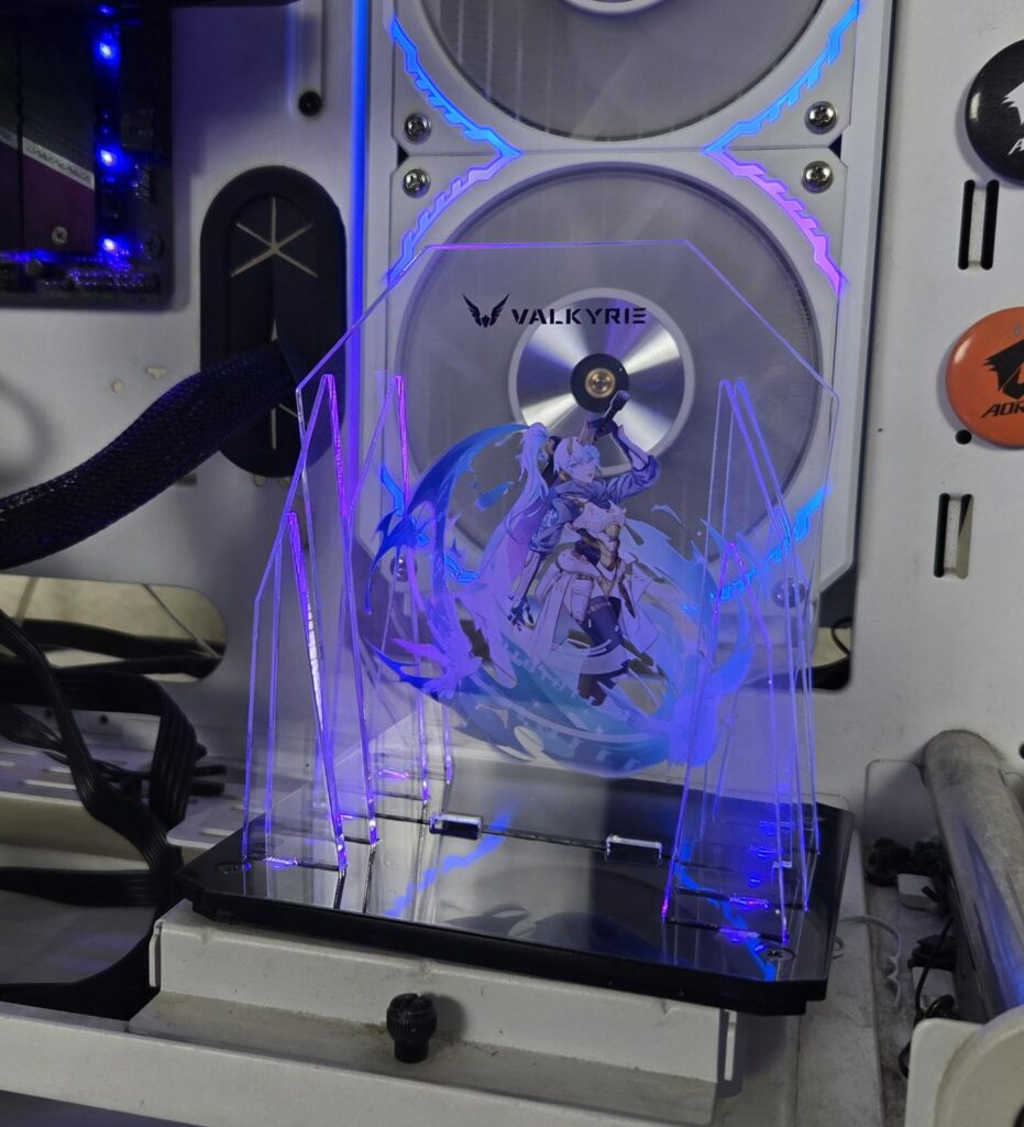 Valkyrie V360 LCD ARGB White Review: Beauty and Beast 42 Valkyrie V360 LCD White Figure 5