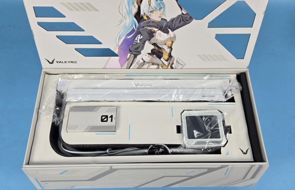 Valkyrie V360 LCD ARGB White Review: Beauty and Beast 7 Valkyrie V360 LCD White Packing Box 6