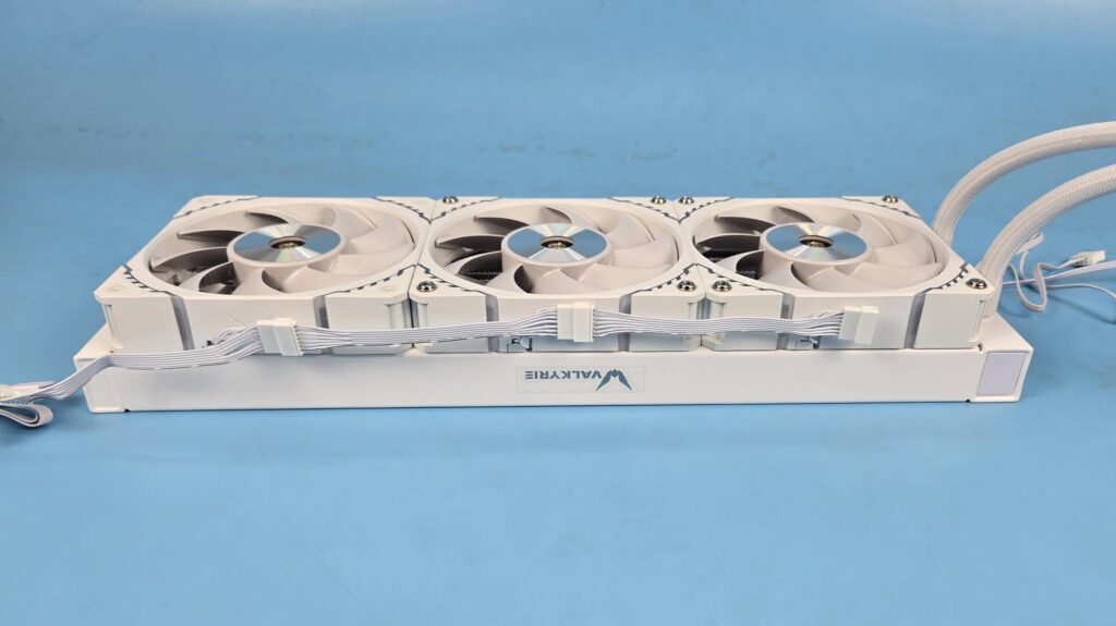 Valkyrie V360 LCD ARGB White Review: Beauty and Beast 18 Valkyrie V360 LCD White Radiator 8