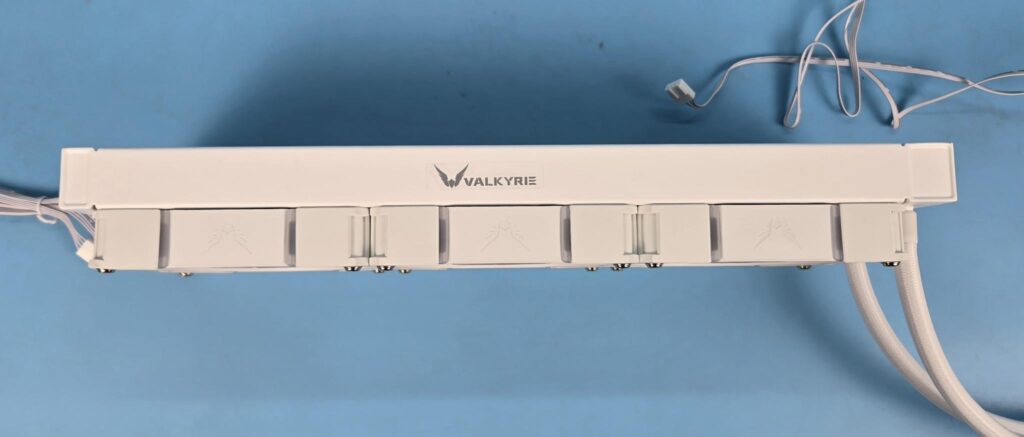 Valkyrie V360 LCD ARGB White Review: Beauty and Beast 19 Valkyrie V360 LCD White Radiator 9