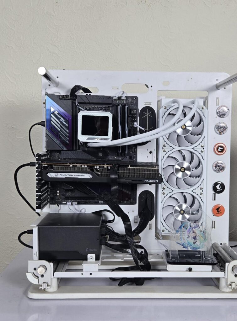 Valkyrie V360 LCD ARGB White Review: Beauty and Beast 75 Valkyrie V360 AIO full build image