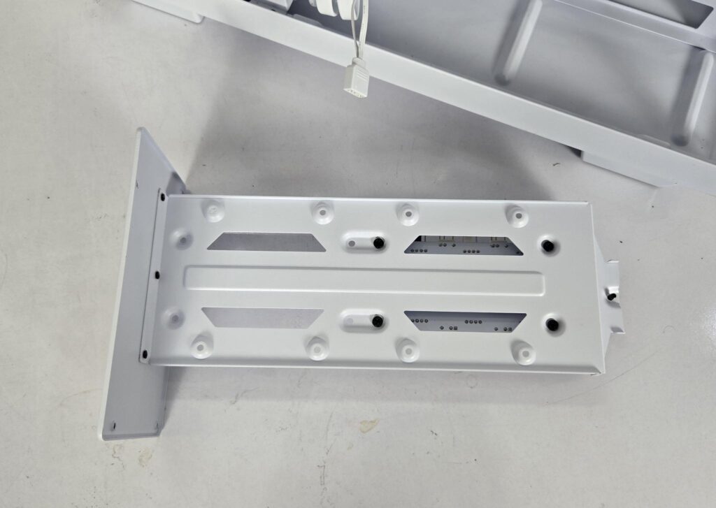 be quiet Light Base 500 LX White Backside View 10