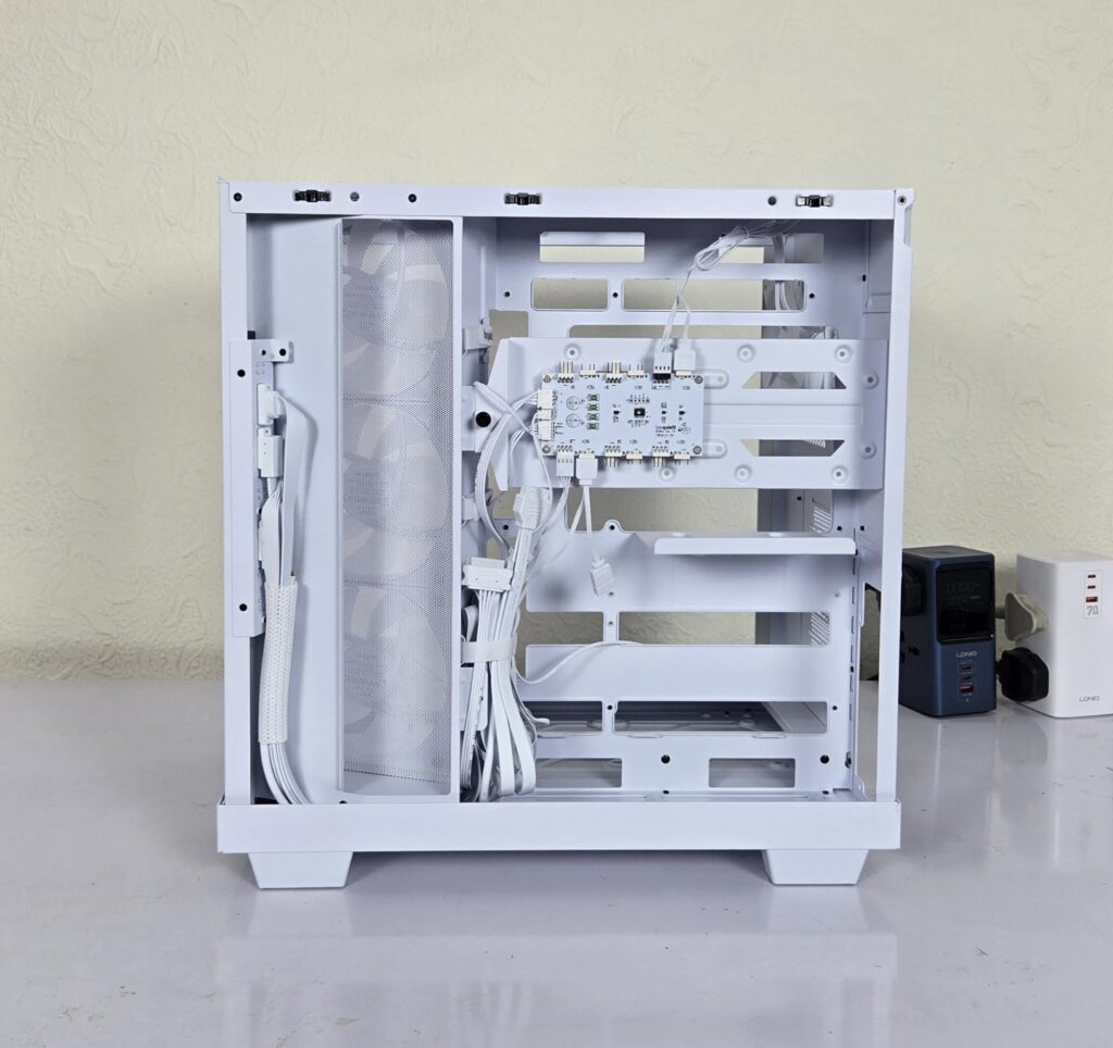 be quiet Light Base 500 LX White Backside View 2