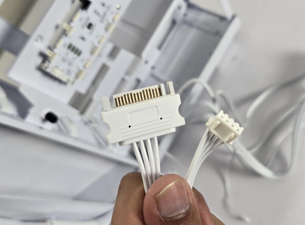 be quiet Light Base 500 LX White Cables 3