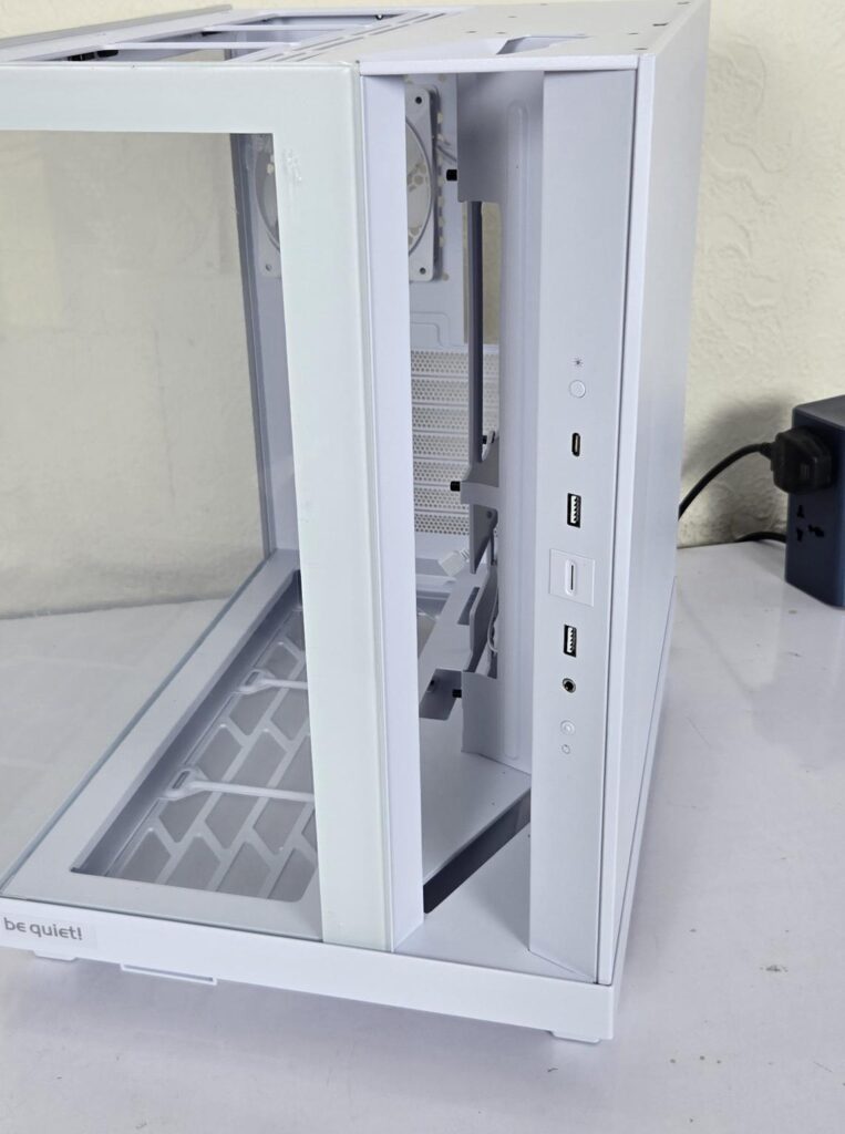 be quiet Light Base 500 LX White Front View 6