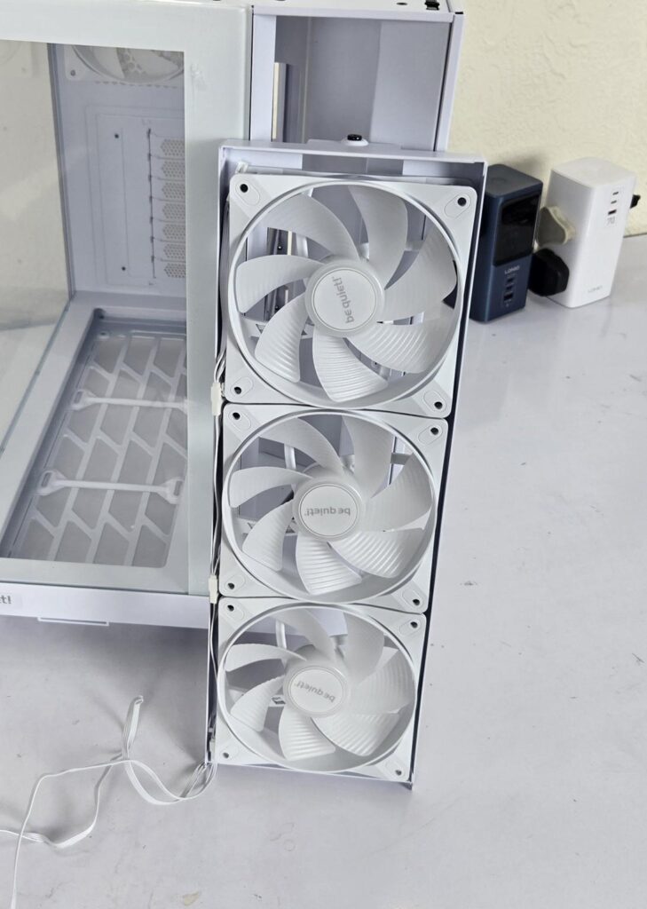 be quiet Light Base 500 LX White Front View 8