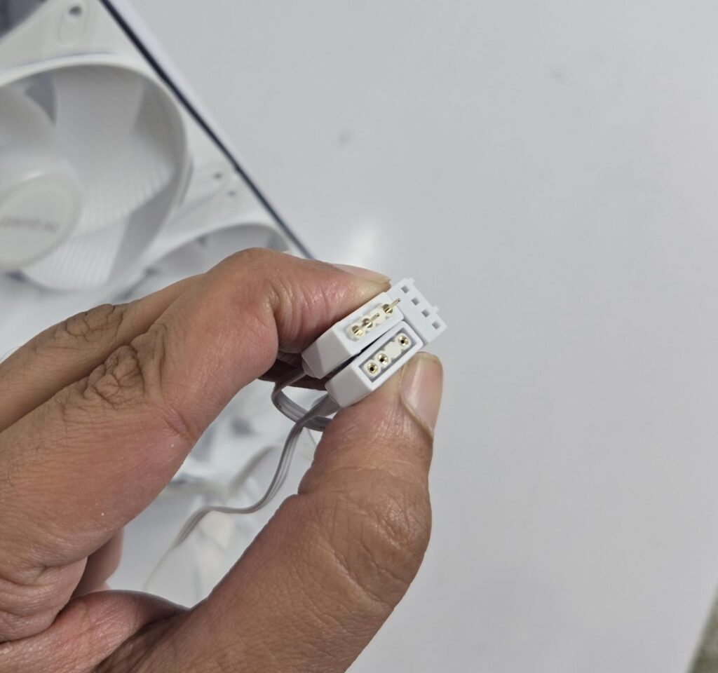 be quiet Light Base 500 LX White Front View 9