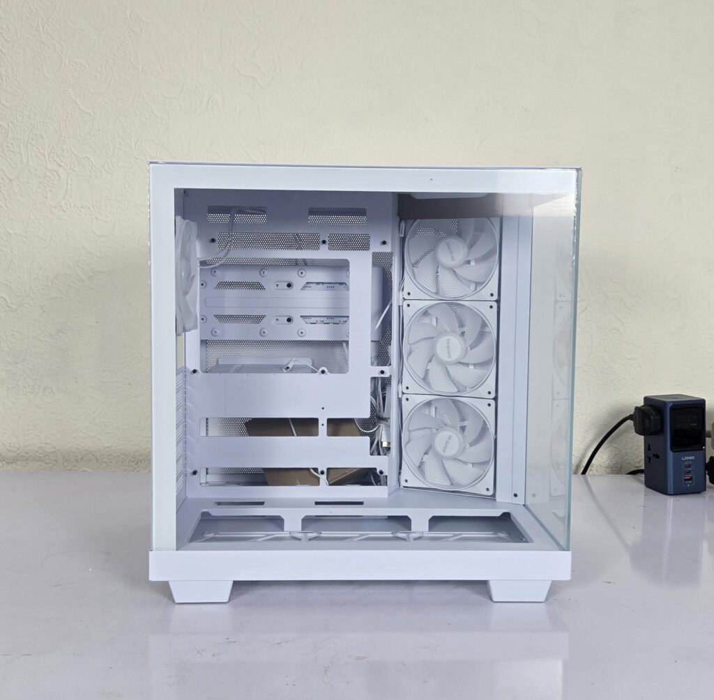 be quiet Light Base 500 LX White Sideview 1
