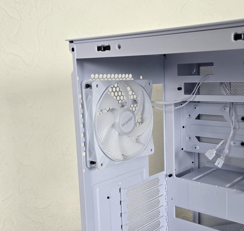 be quiet Light Base 500 LX White Sideview 5
