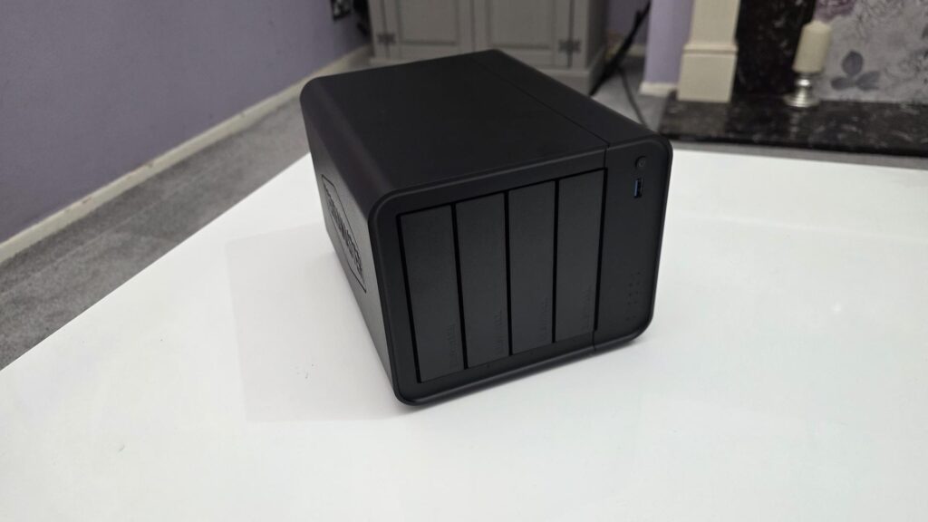 TerraMaster F4-425 NAS Storage Review 4 20251029 115748 Copy