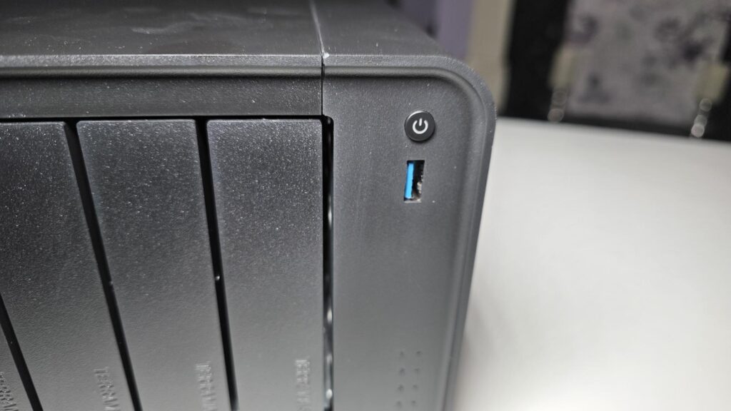 TerraMaster F4-425 NAS Storage Review 5 20251029 115813 Copy